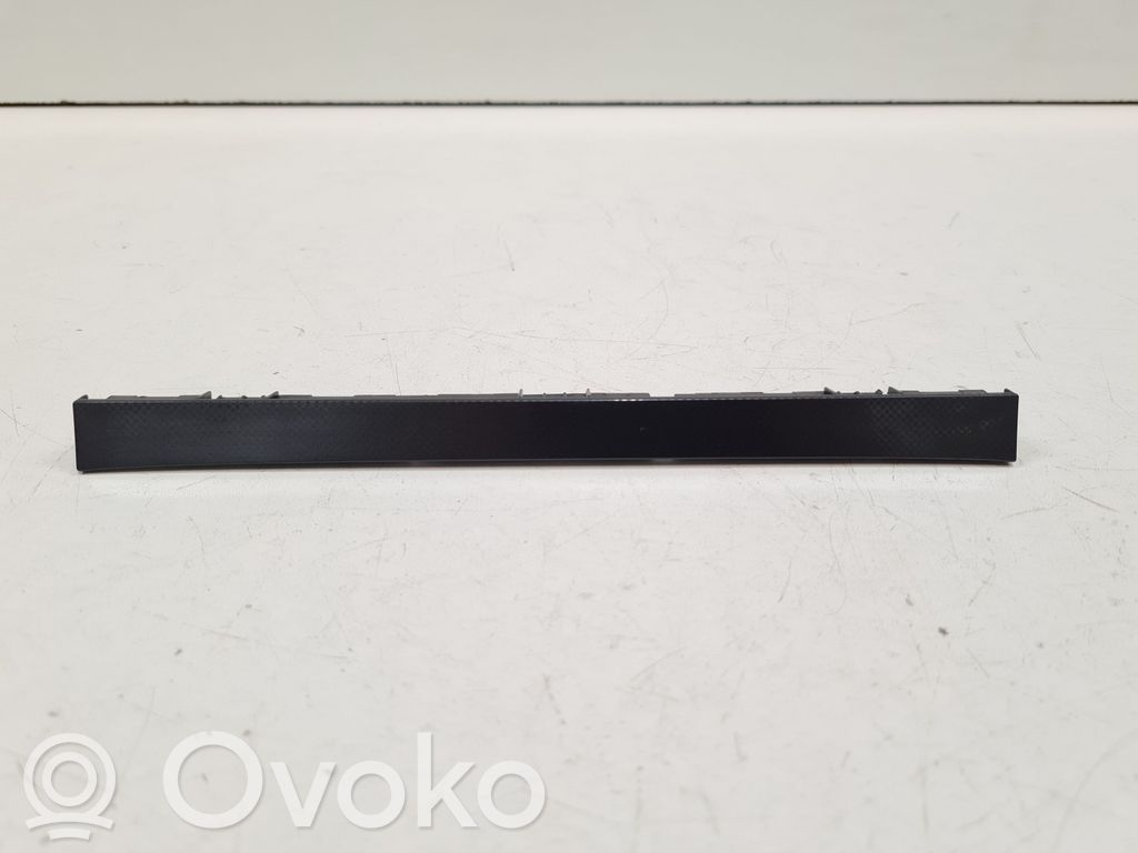 Ramka schowka deski rozdzielczej   3C0858336F,318390100