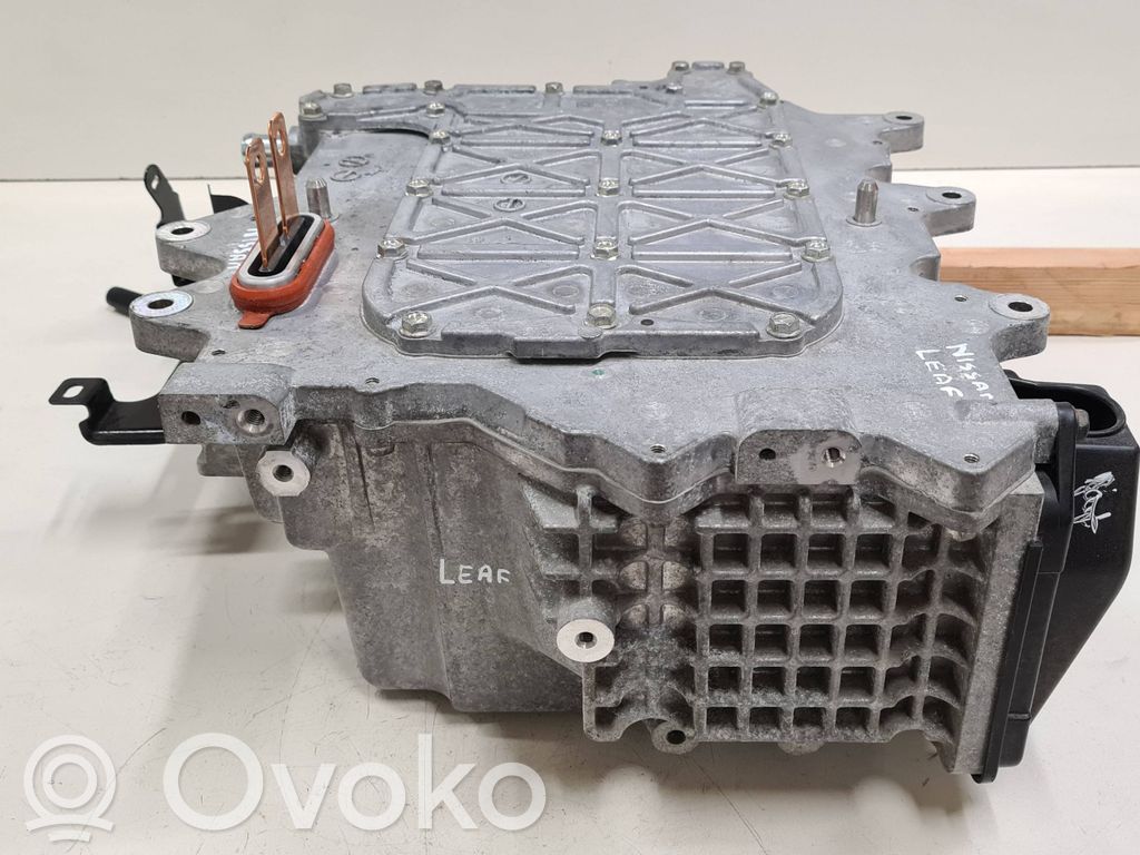 Nissan Leaf I (ZE0) Преобразователь напряжения 