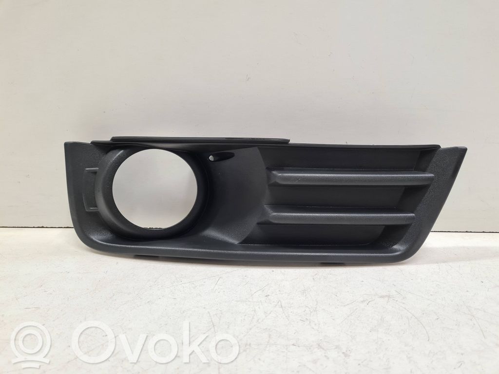 Ford Focus C-MAX Etusumuvalon ritilä 