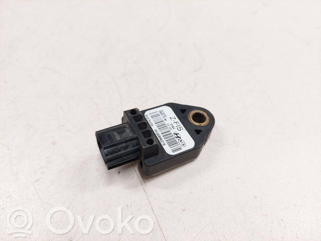KIA Ceed Airbag deployment crash/impact sensor 