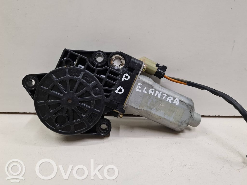 Silnik regulatora szyby drzwi przednich   824802D062,HX0615RX5