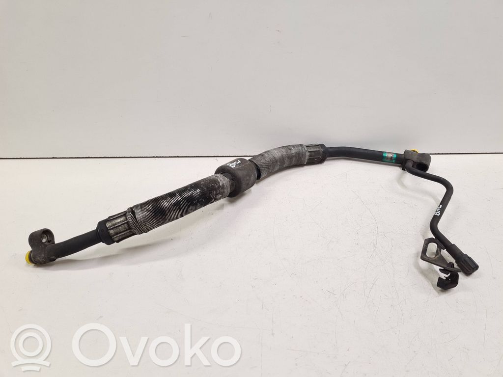BMW 3 E46 Ilmastointilaitteen putki (A/C) 