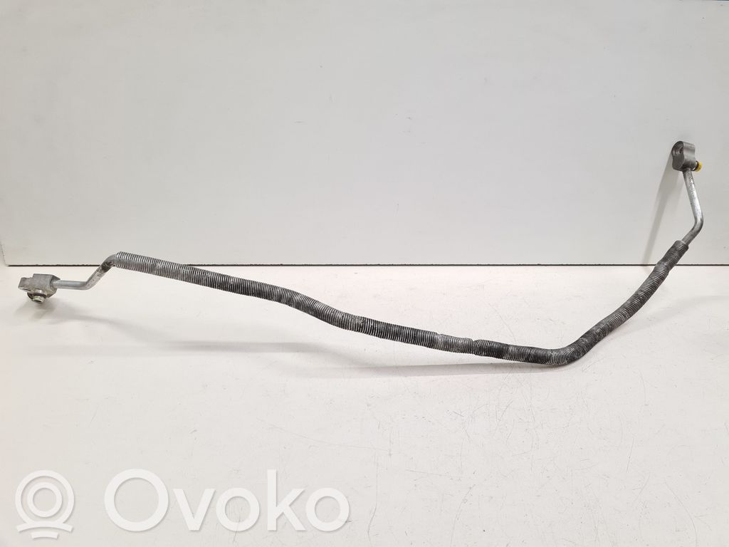 BMW 3 E46 Ilmastointilaitteen putki (A/C) 