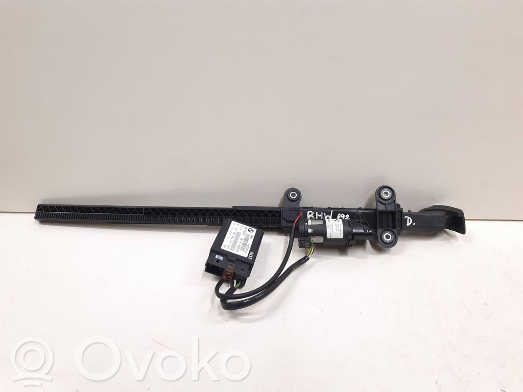 BMW 3 E92 E93 Saugos diržo reguliavimo varikliukas 
