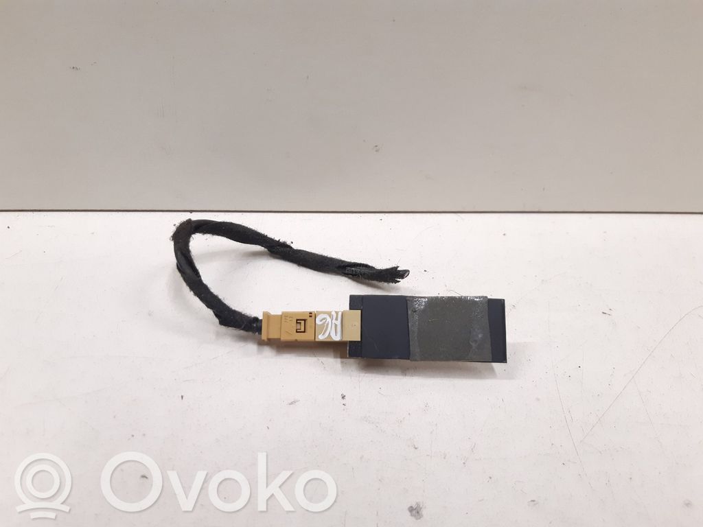 Audi A6 S6 C6 4F Bluetooth antenna 