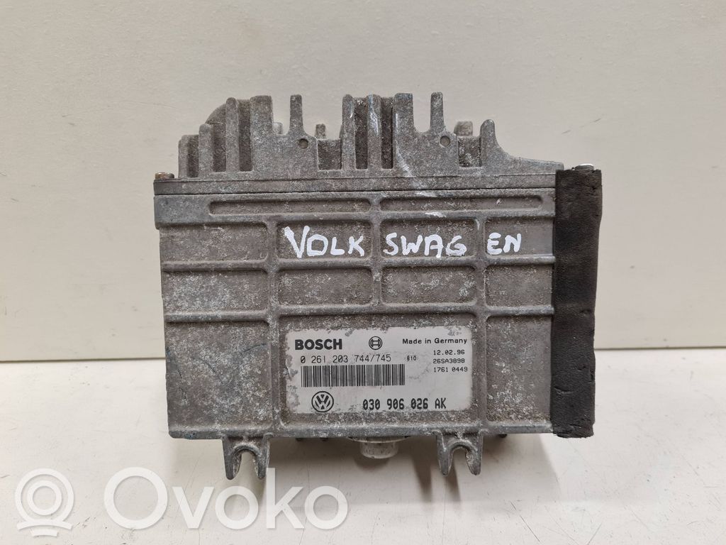 Volkswagen Polo III 6N 6N2 6NF Engine control unit/module 