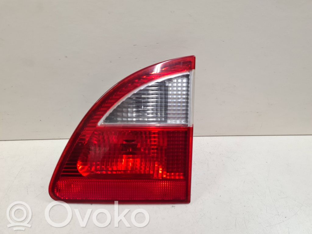 Ford Galaxy Lampy tylnej klapy bagażnika 