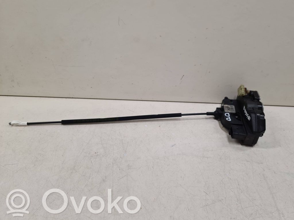 Opel Insignia A Zamek drzwi przednich 