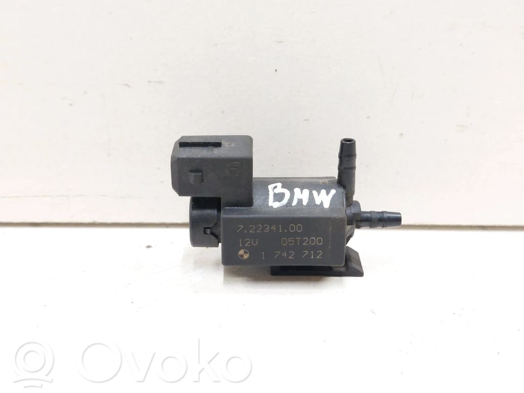 Solenoidinis vožtuvas   1742712,72234100,05T200