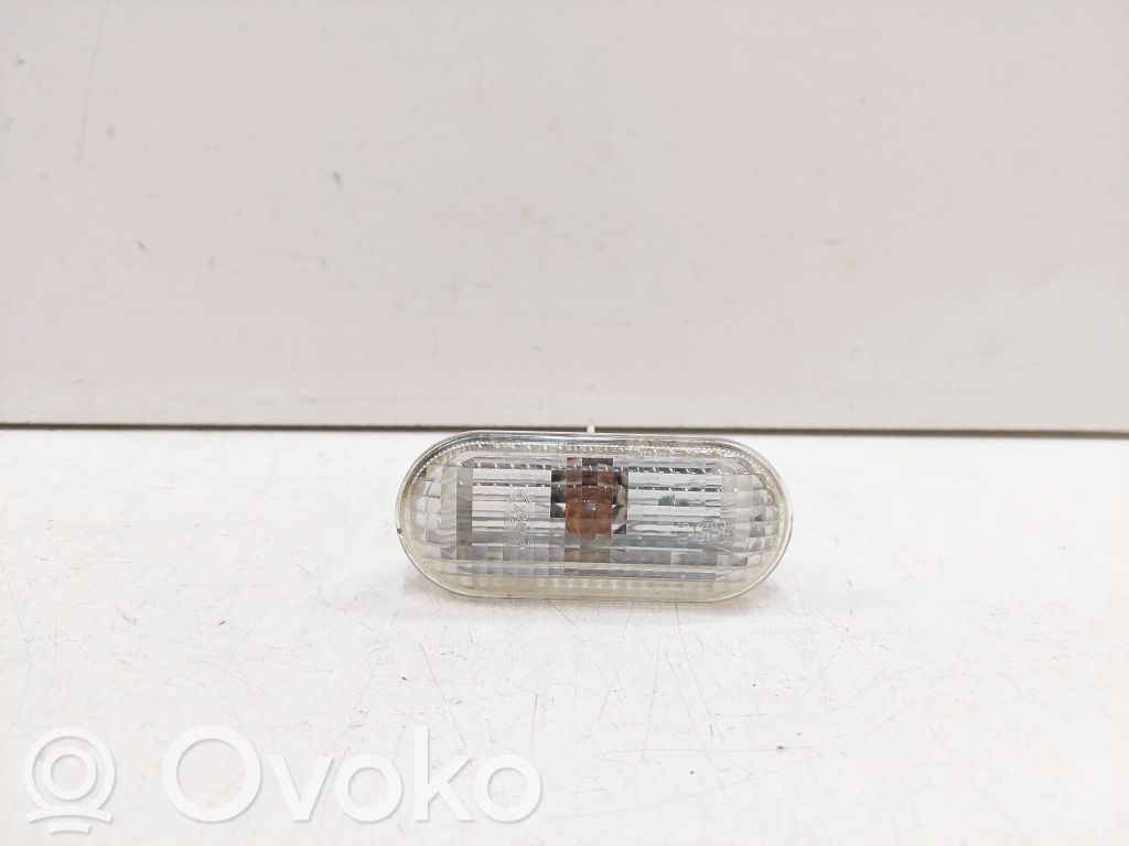 Front fender indicator light   4M5A13K309AA,4M5A13K309
