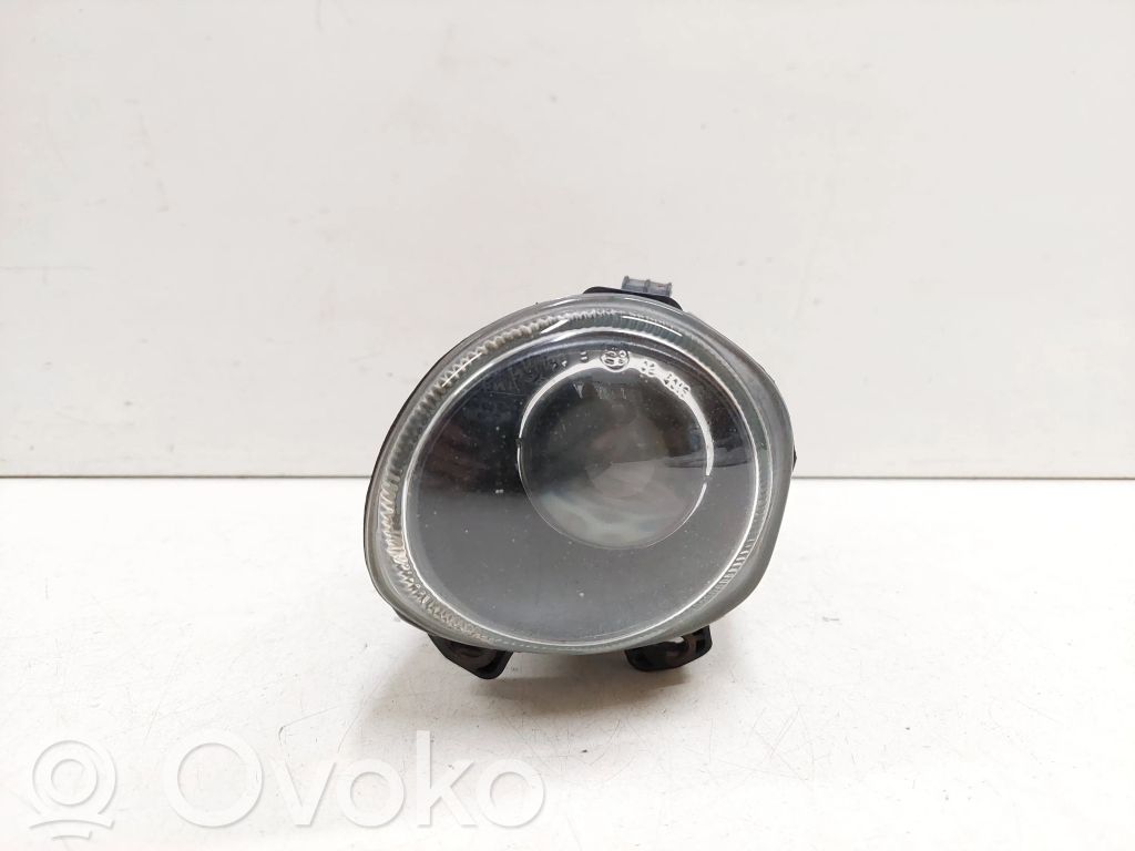 Miglas lukturis priekšā   E9024015