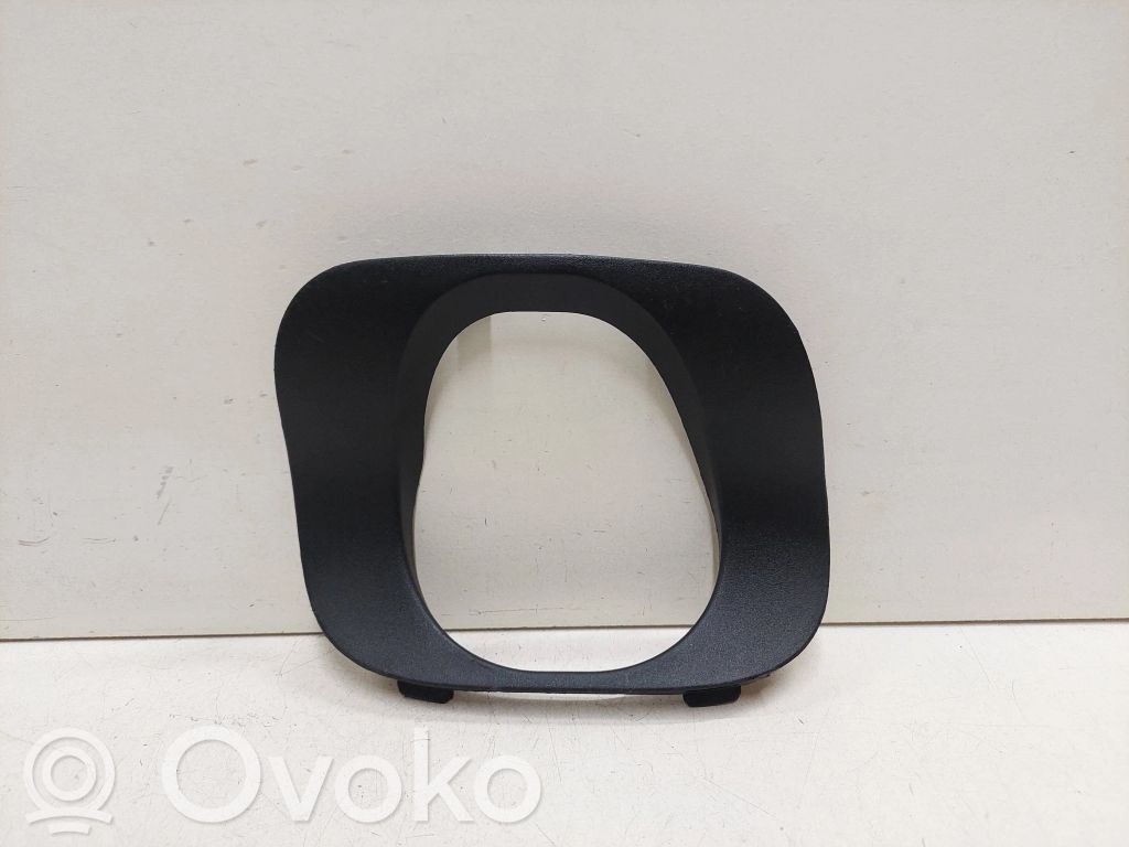 Exhaust surround trim   7002956