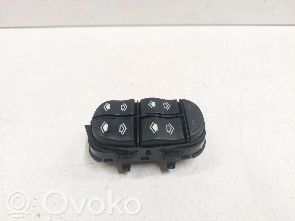 Ford Focus Electric window control switch 