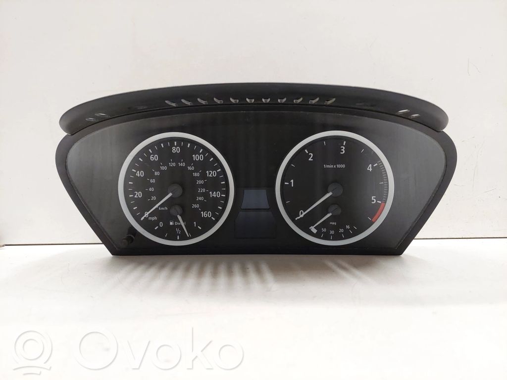 BMW 5 E60 E61 Spidometras (prietaisų skydelis) 