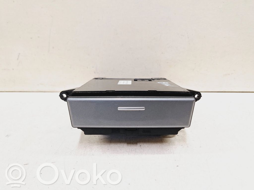 BMW 5 E60 E61 Dashboard storage box/compartment 