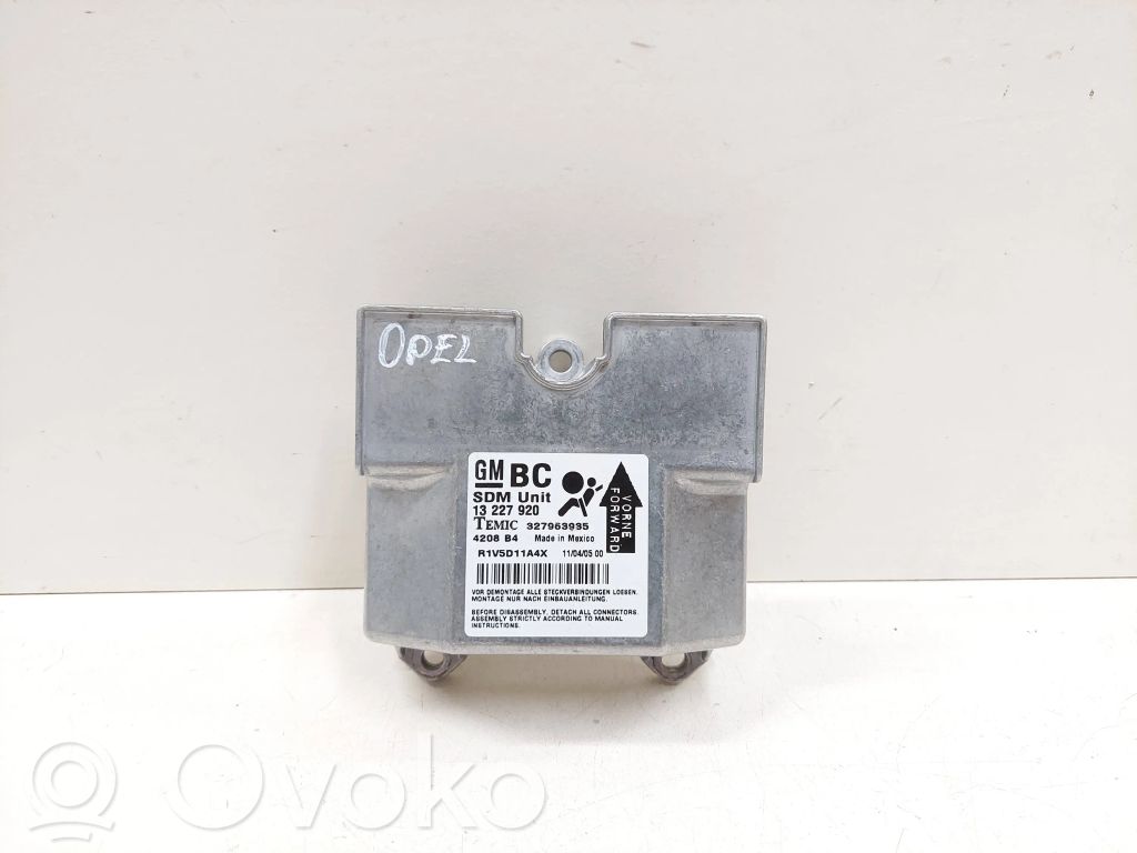 Opel Astra H Unitate/modul de comandă airbaguri 