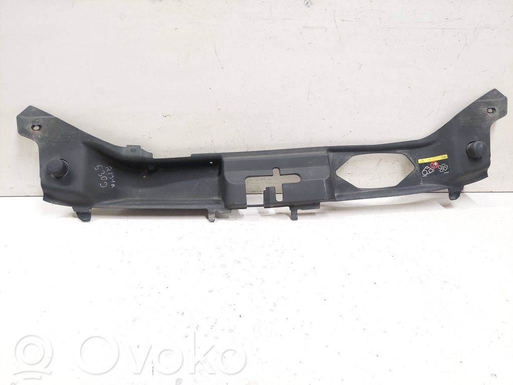 Volvo V50 Viršutinė dalis radiatorių panelės (televizoriaus) 