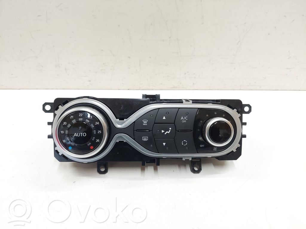 Renault Clio IV Panel klimatyzacji 