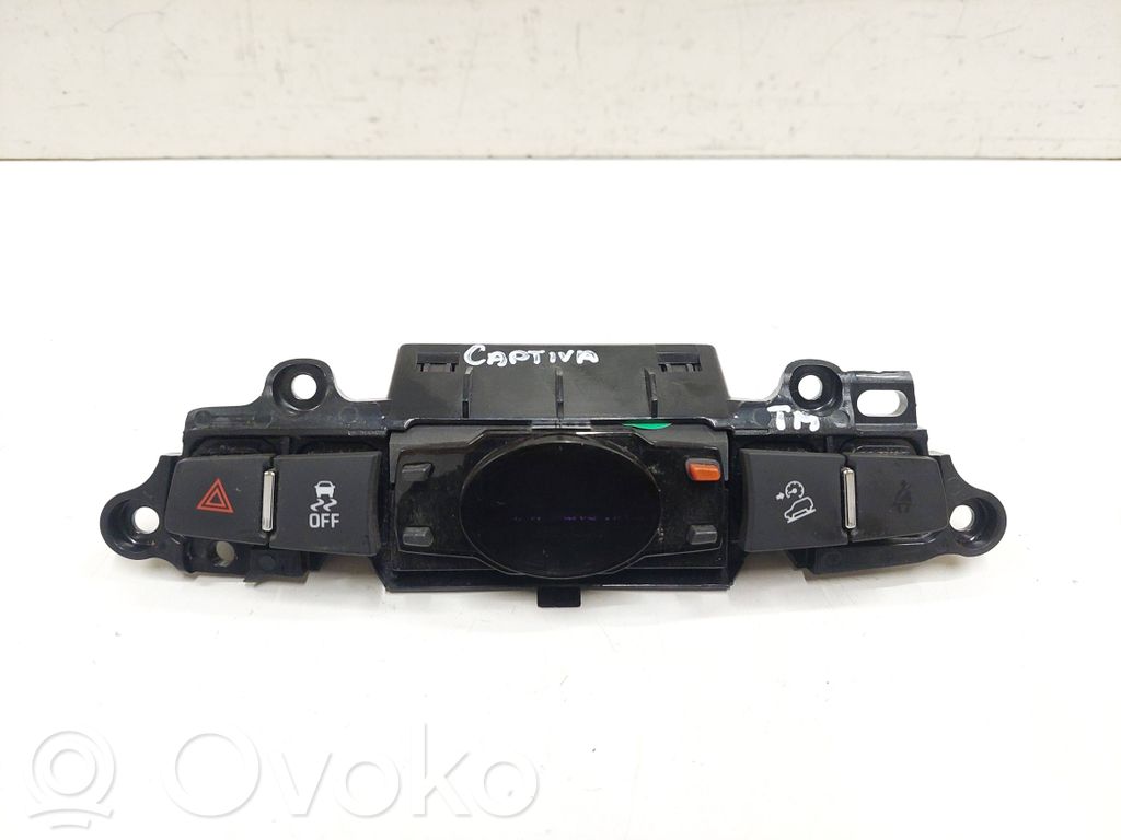 Chevrolet Captiva Clock 