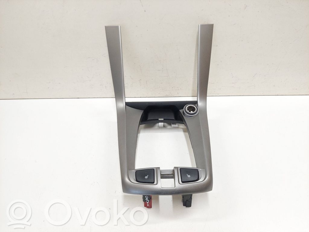 Chevrolet Captiva Rivestimento in plastica cornice della leva del cambio 