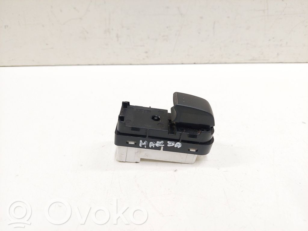 Electric window control switch   CC5166380A