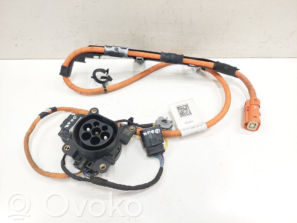 Volkswagen Golf VIII Gniazdo ładowania samochodu elektrycznego 
