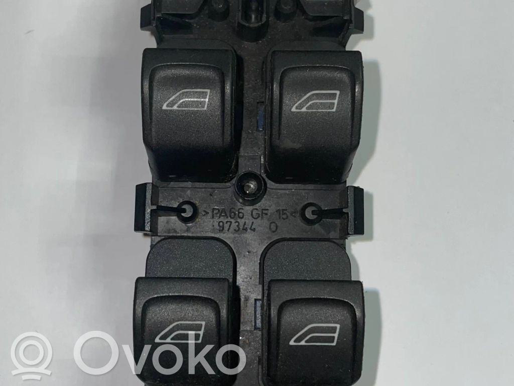 Electric window control switch   30773269,03454200