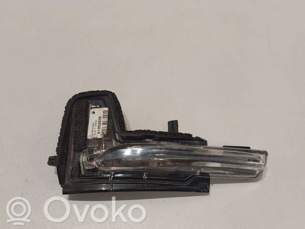 Volvo XC60 Mirror indicator light 