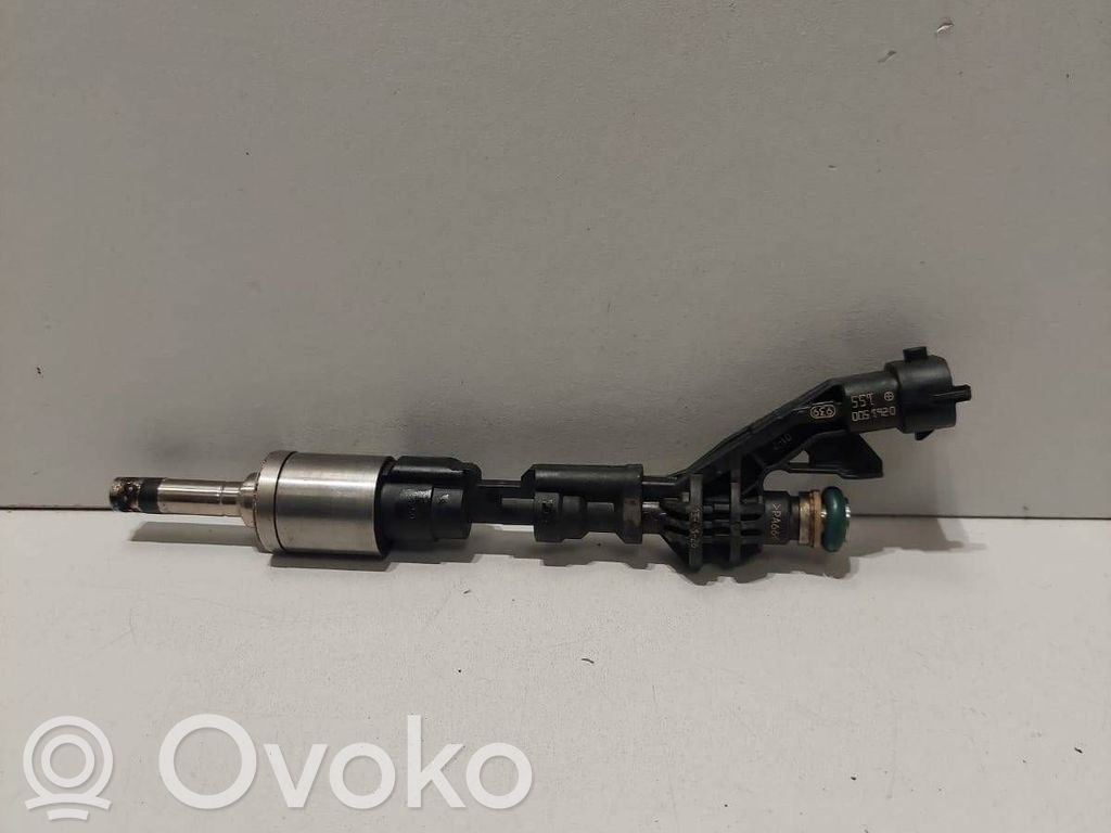 Volvo V60 Inyector de combustible 