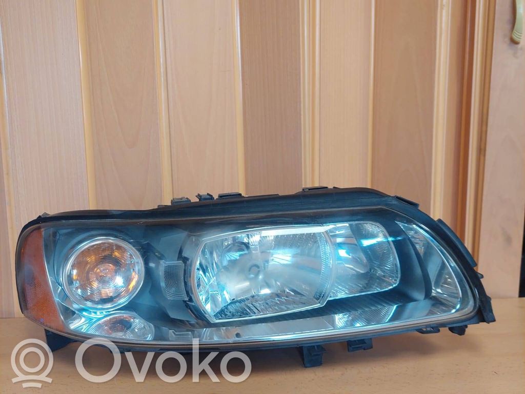 Volvo V70 Phare frontale 