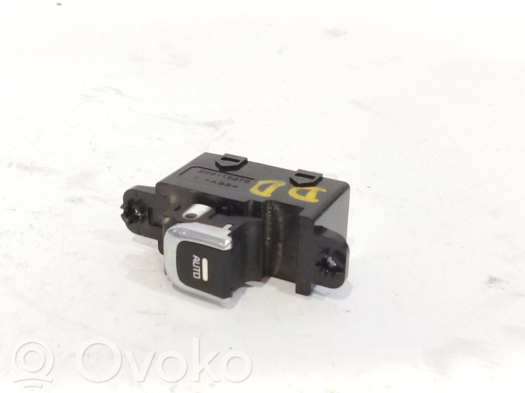 KIA Carens III Electric window control switch 