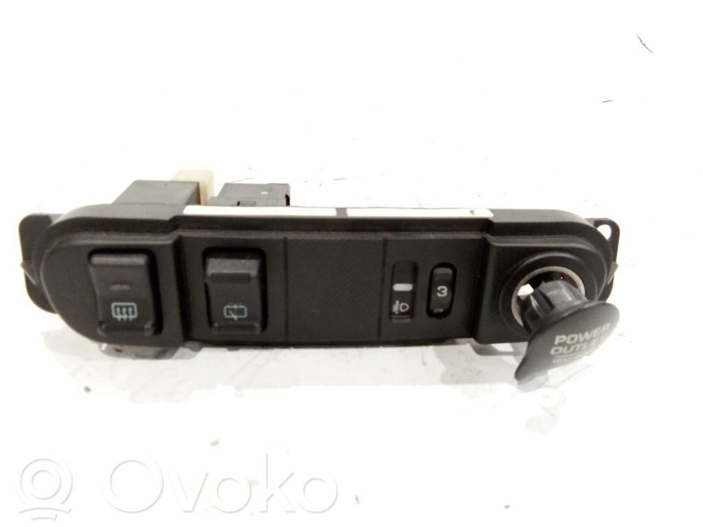 Interruptor de control del panel de luces   04671621AE