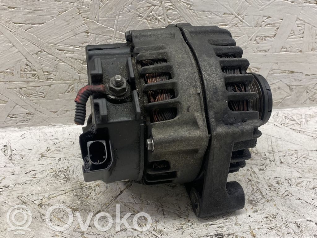 BMW 1 E81 E87 Generator/alternator 