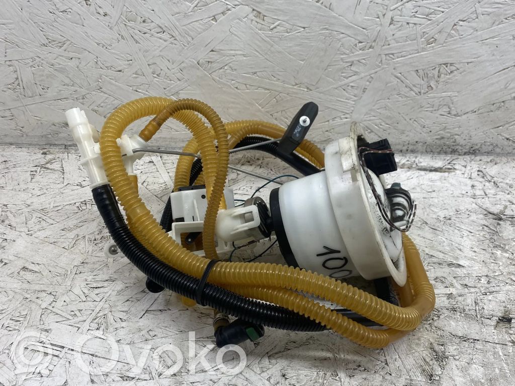 BMW 3 E92 E93 Fuel level sensor 