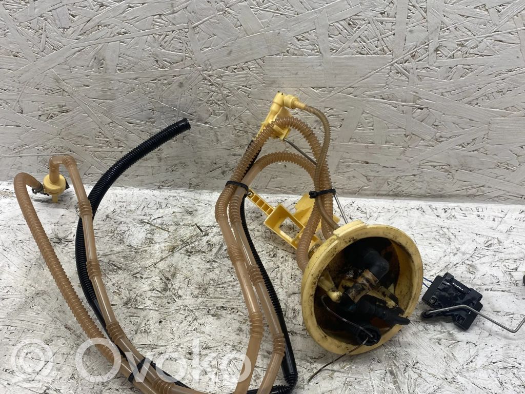 BMW 3 E90 E91 Fuel level sensor 