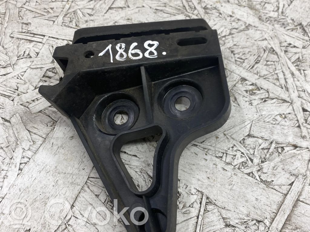 BMW 3 E90 E91 Galinis laikiklis bamperio 