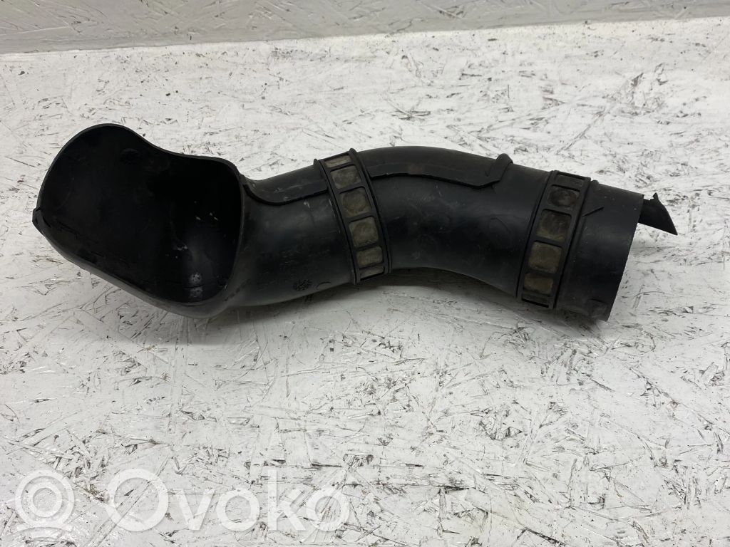 Jeep Grand Cherokee (WK) Air intake duct part 
