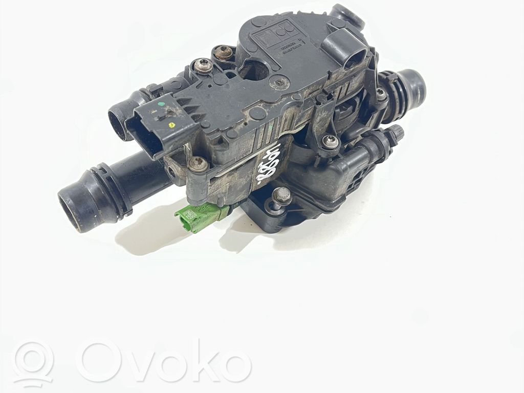 Citroen C4 Grand Picasso Boîtier de thermostat / thermostat 