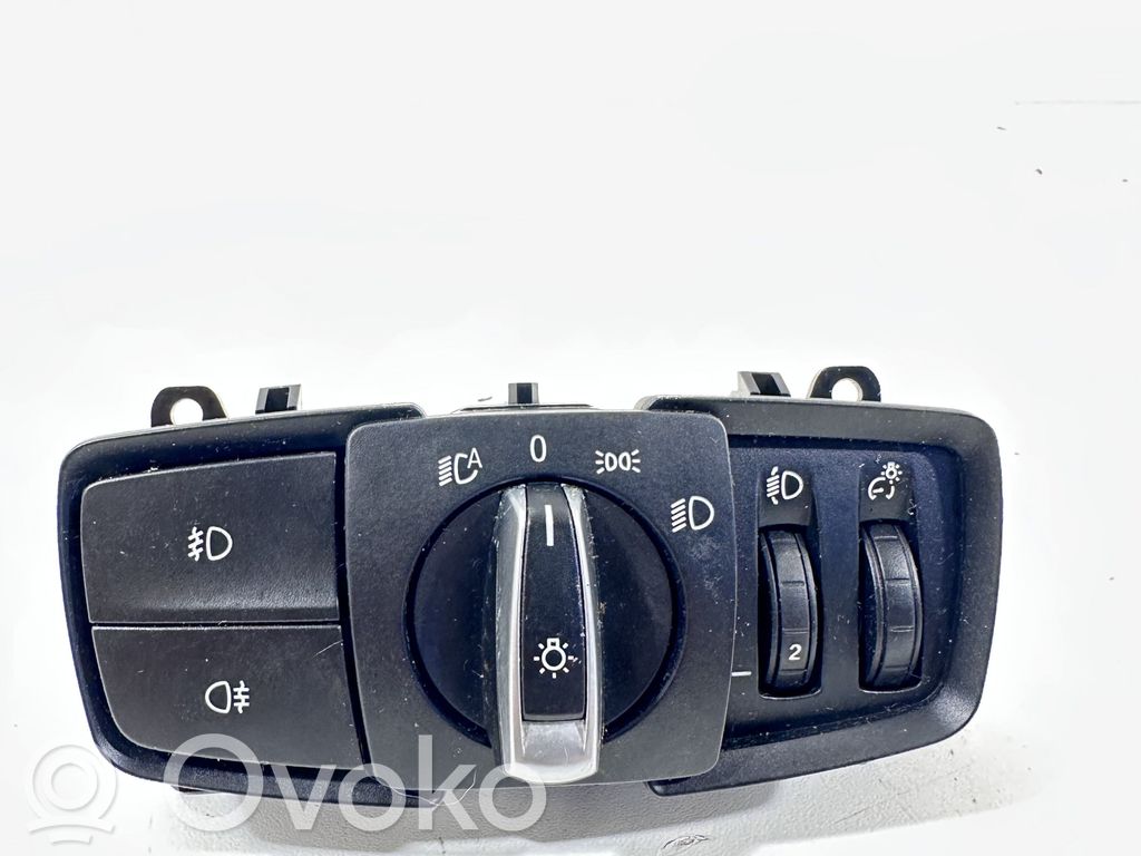 BMW 1 F20 F21 Šviesų jungtukas 