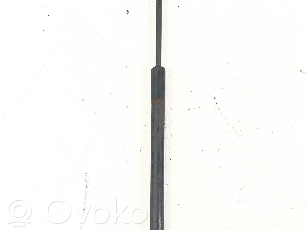 BMW 3 E90 E91 Tailgate/trunk strut/damper 