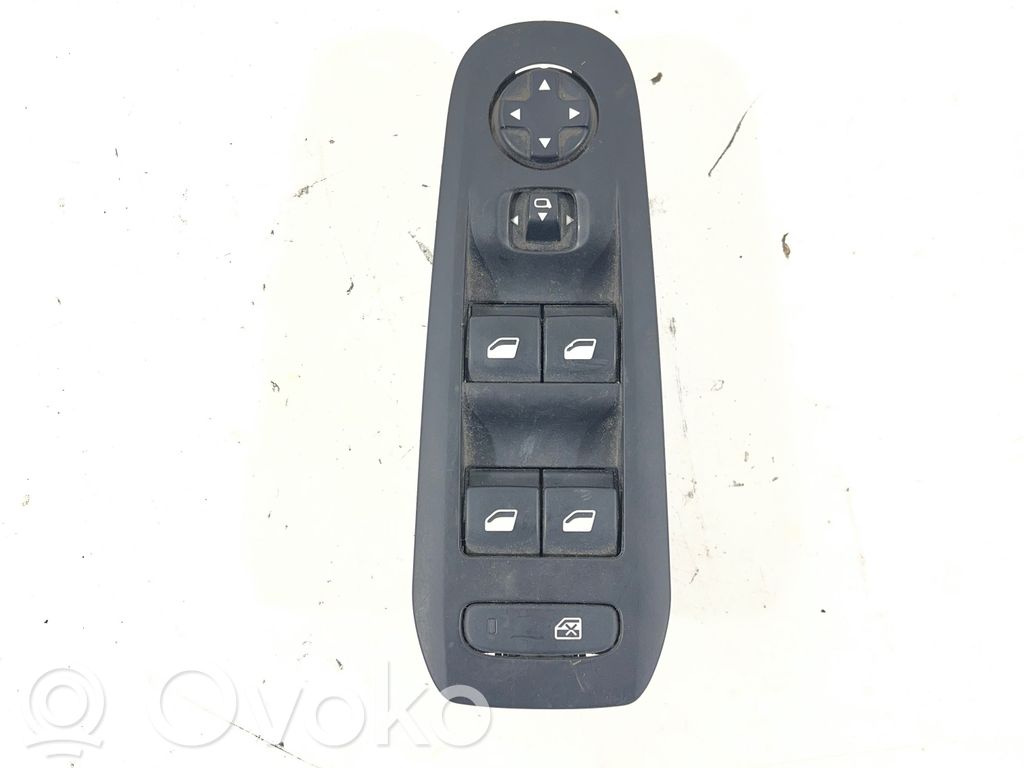 Peugeot 308 Electric window control switch 