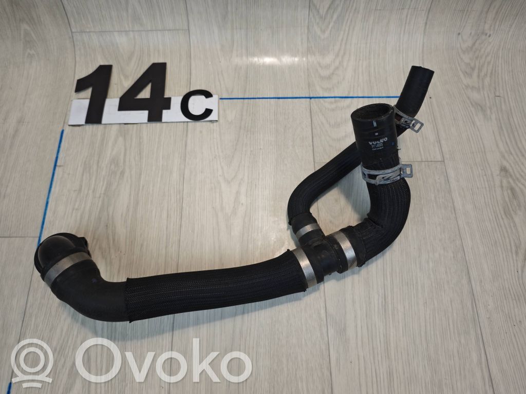 Volvo XC60 Engine coolant pipe/hose 