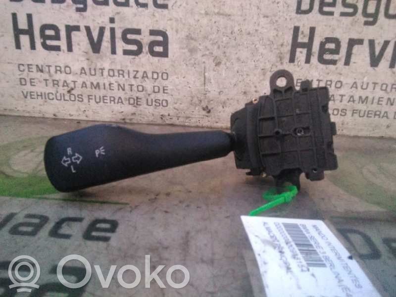 Commodo de clignotant   8363662K,01104000