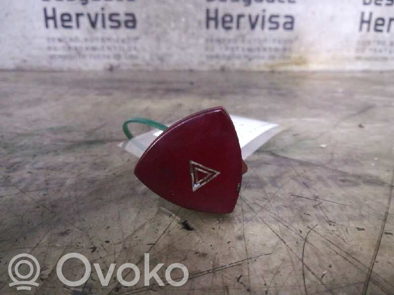 Botón interruptor de luz de peligro