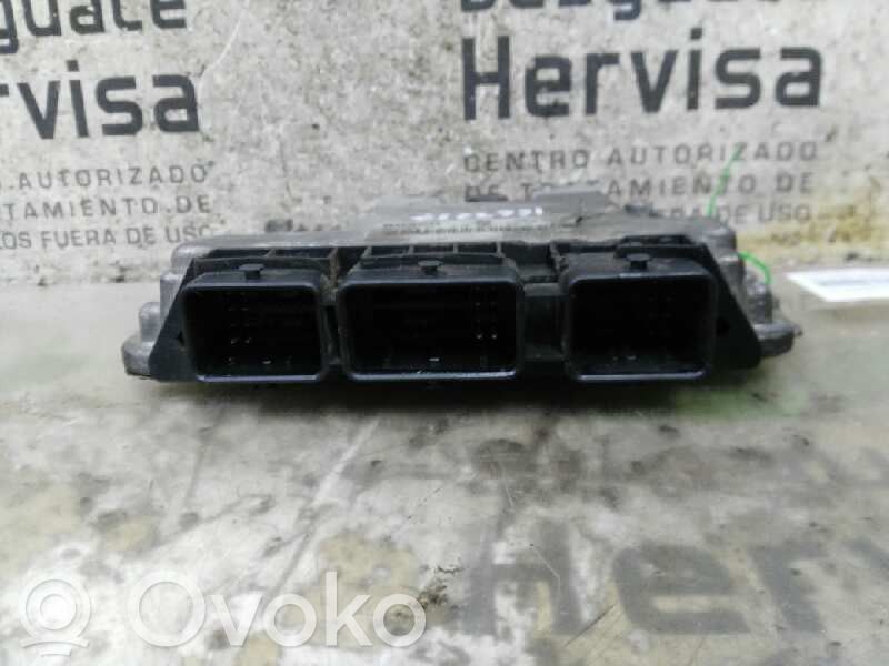 Unidad de control/módulo del motor   0281011940