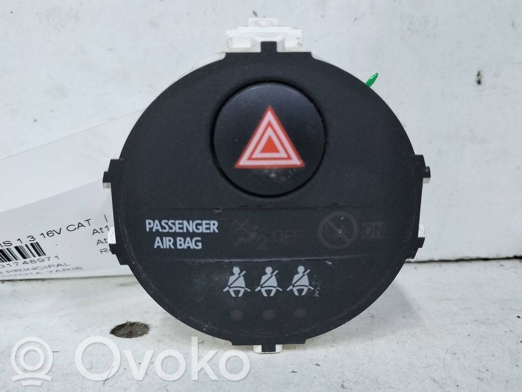 Toyota Yaris Interruttore luci di emergenza 