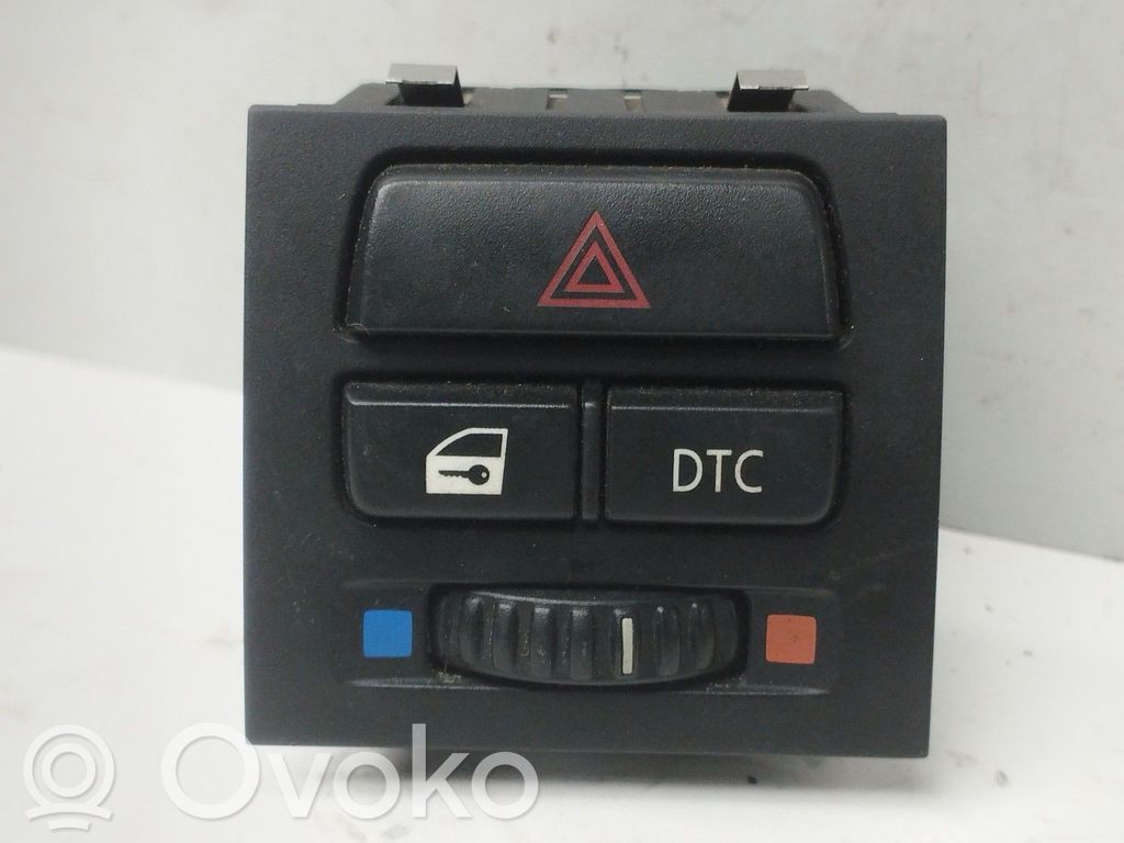 Hazard light switch   549549500