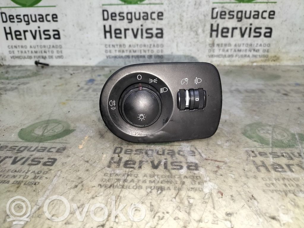 Seat Leon (1M) Comutator lumini bord 