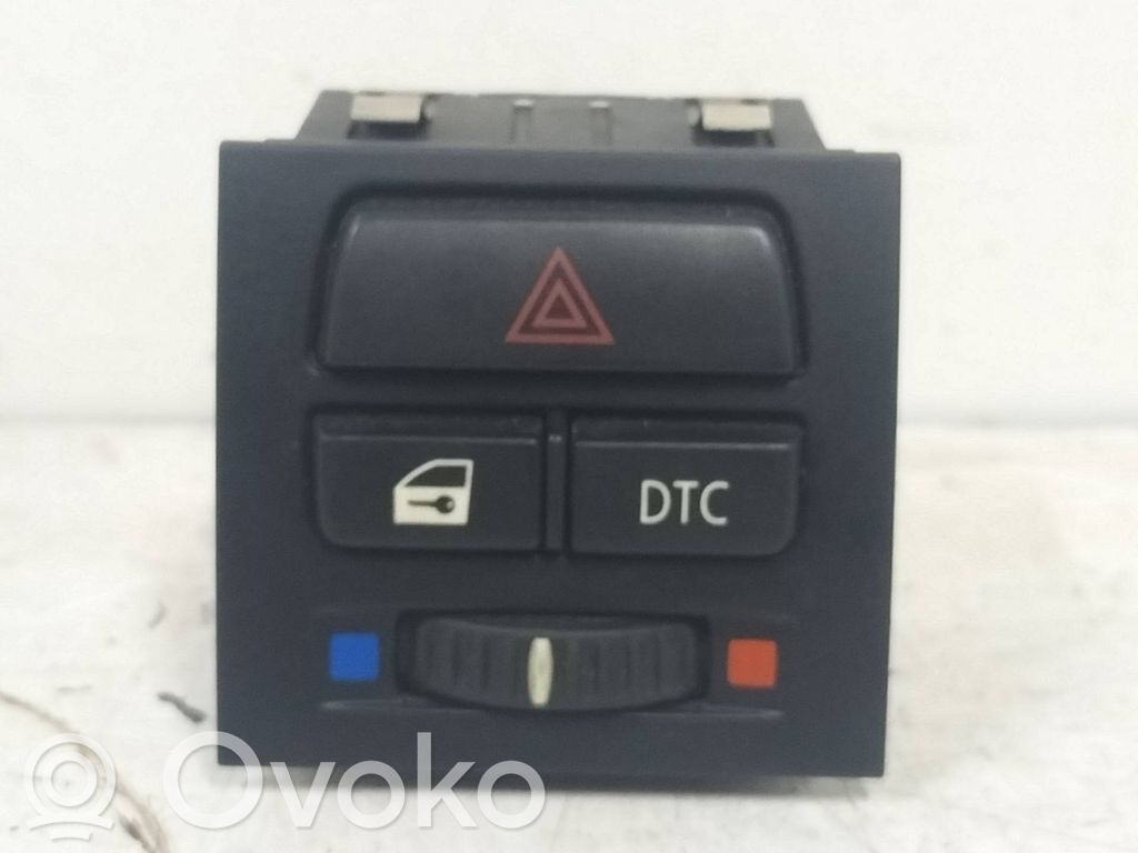 Botón interruptor de luz de peligro   913242101,549549533