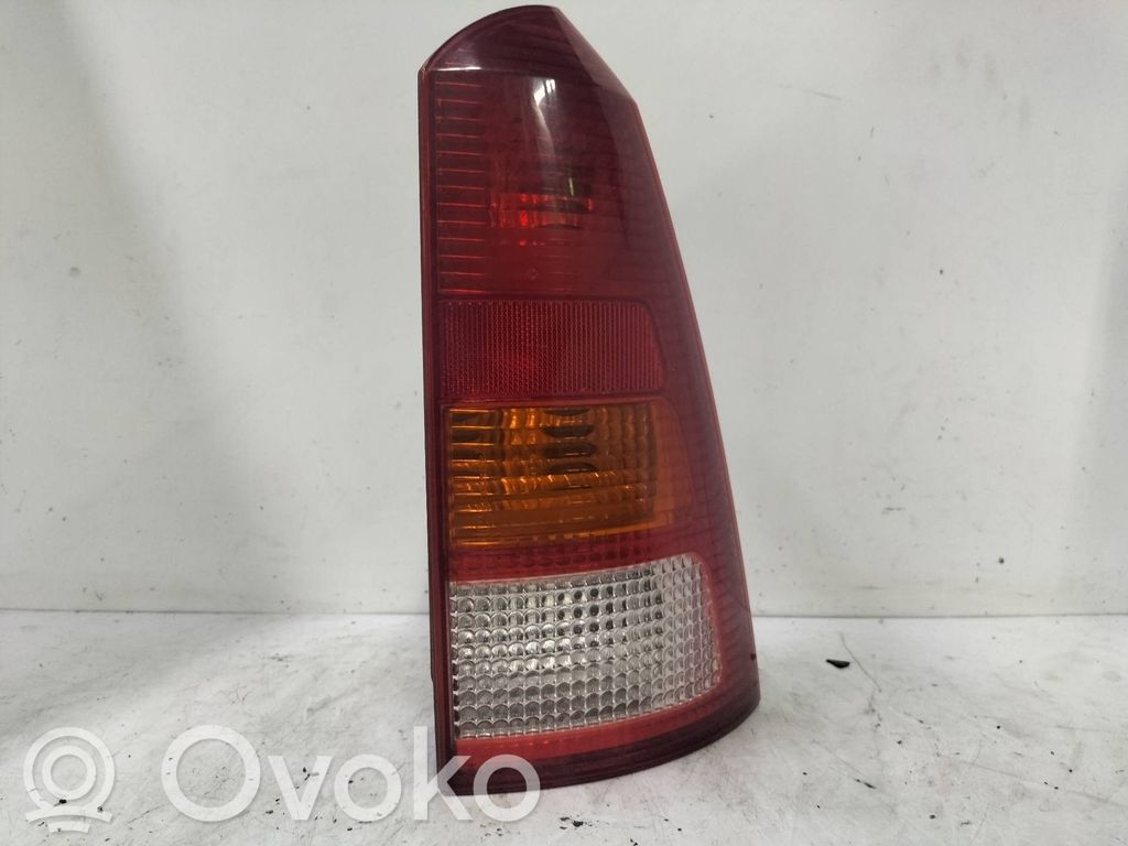 Lampa tylna